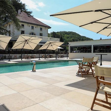 Sequoias Golf & Ressort Hotel Ruy-Montceau ภายนอก รูปภาพ