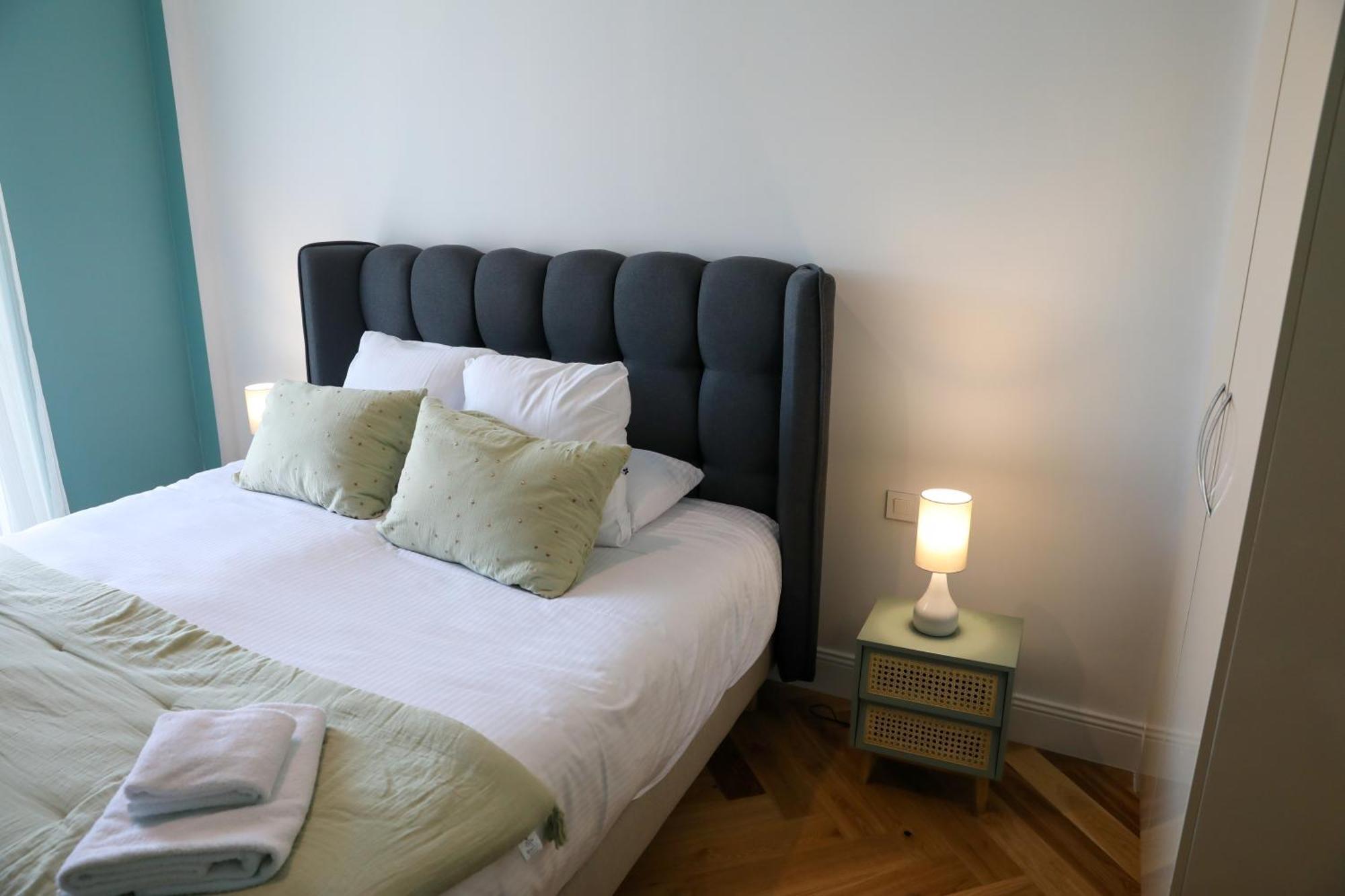 Sequoias Golf & Ressort Hotel Ruy-Montceau ภายนอก รูปภาพ