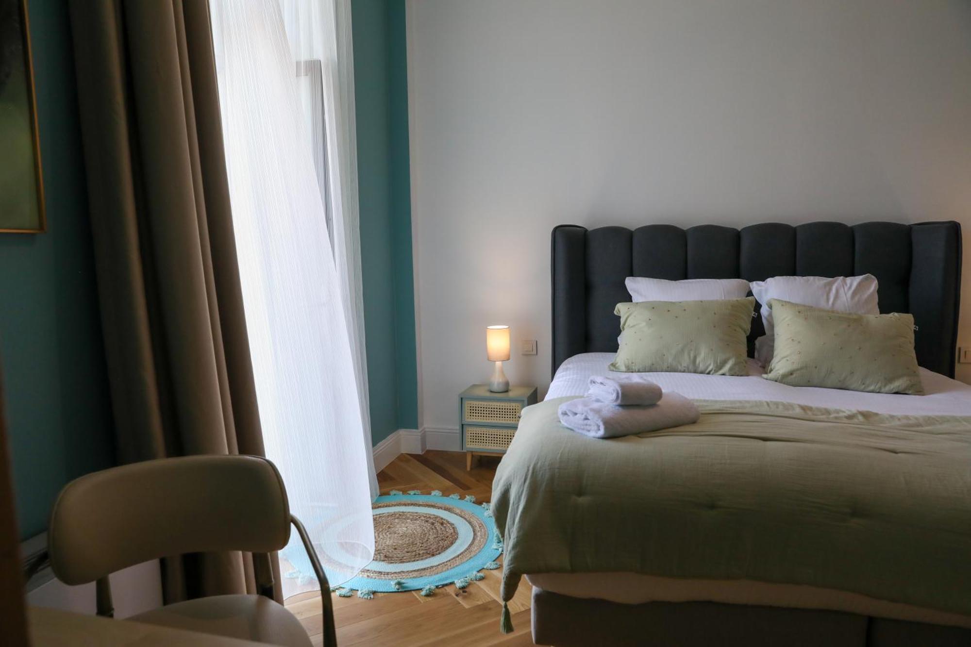 Sequoias Golf & Ressort Hotel Ruy-Montceau ภายนอก รูปภาพ