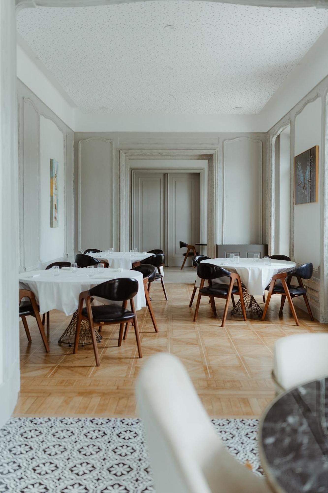 Sequoias Golf & Ressort Hotel Ruy-Montceau ภายนอก รูปภาพ