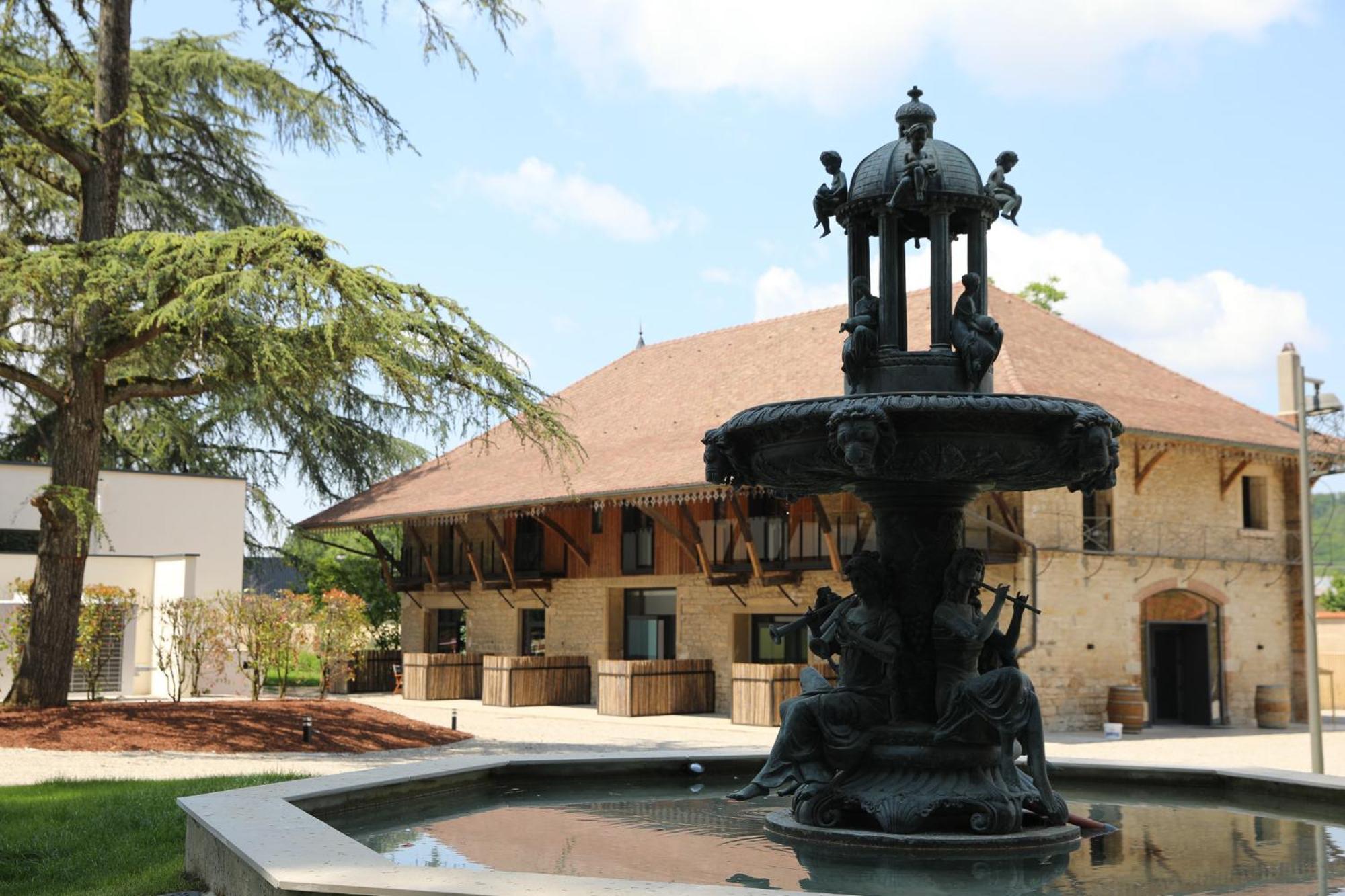 Sequoias Golf & Ressort Hotel Ruy-Montceau ภายนอก รูปภาพ