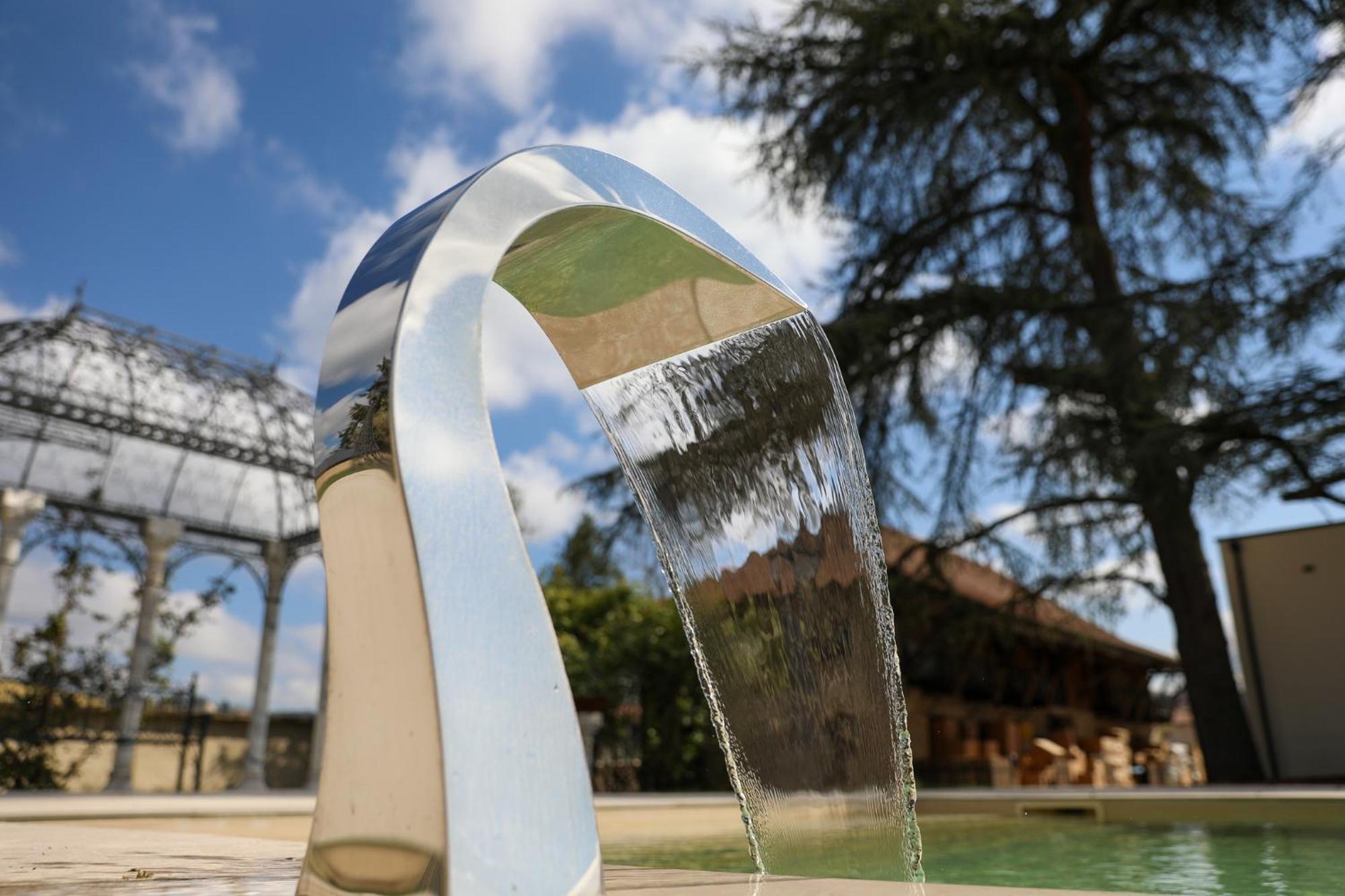 Sequoias Golf & Ressort Hotel Ruy-Montceau ภายนอก รูปภาพ